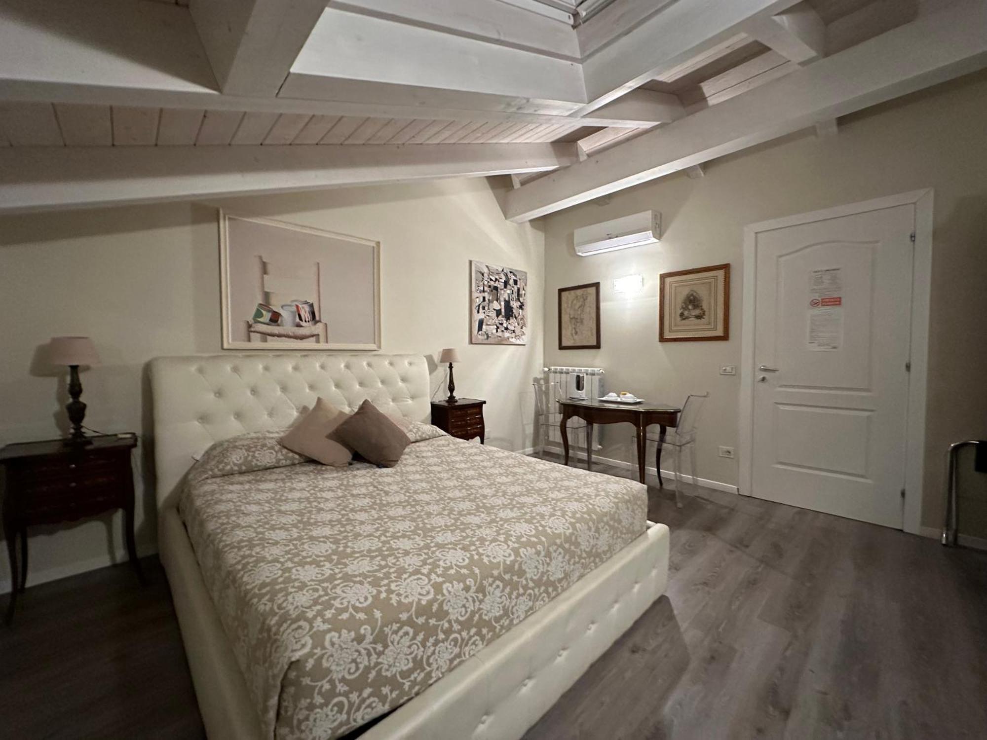 วิลลา อับบาแมร์ Bed & Breakfast โกรตาเฟราตา ภายนอก รูปภาพ