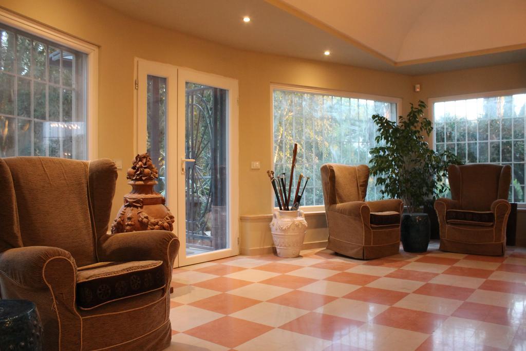 วิลลา อับบาแมร์ Bed & Breakfast โกรตาเฟราตา ภายนอก รูปภาพ
