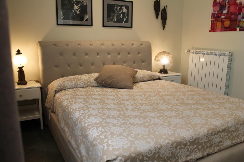 วิลลา อับบาแมร์ Bed & Breakfast โกรตาเฟราตา ภายนอก รูปภาพ