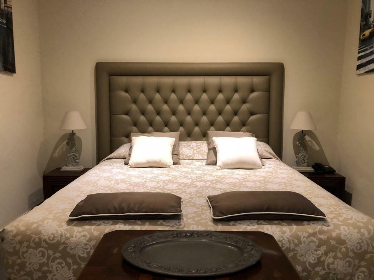 วิลลา อับบาแมร์ Bed & Breakfast โกรตาเฟราตา ภายนอก รูปภาพ
